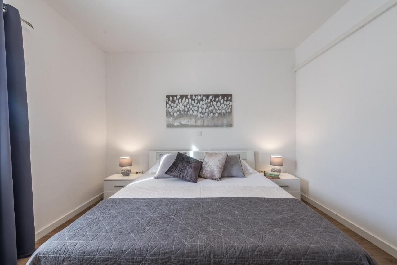 Holiday Home Bajlo Apartment With Three Bedrooms 扎达尔 外观 照片