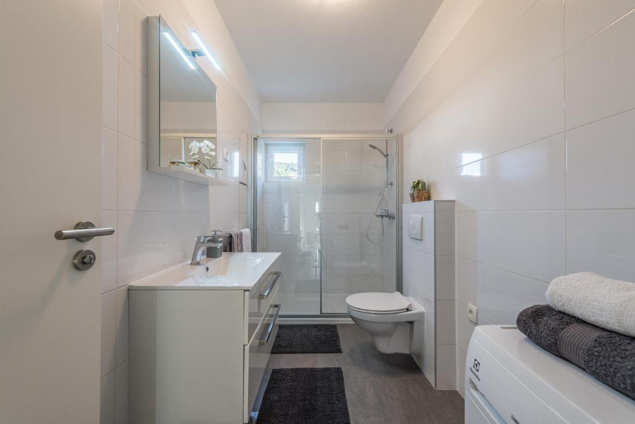 Holiday Home Bajlo Apartment With Three Bedrooms 扎达尔 外观 照片