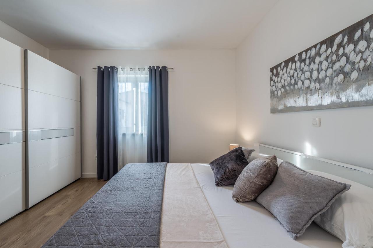 Holiday Home Bajlo Apartment With Three Bedrooms 扎达尔 外观 照片